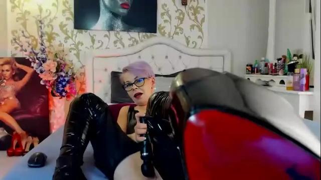 Image 4 of rosacatalleya Stream on Chaturbate on 2 days ago