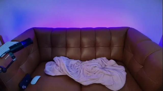 Image 12 of rosaliecaine Stream on Chaturbate on 2 months ago