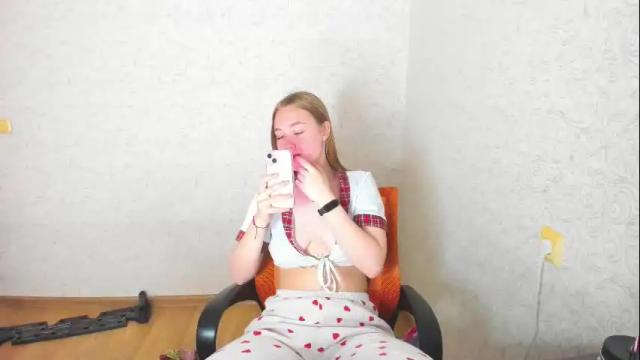 Image 3 of rosalina1690 Stream on Chaturbate on 2 months ago