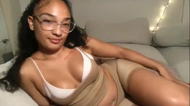 Thumbnail 3, rosalinatoosexy's Stream at Chaturbate, 2 months ago