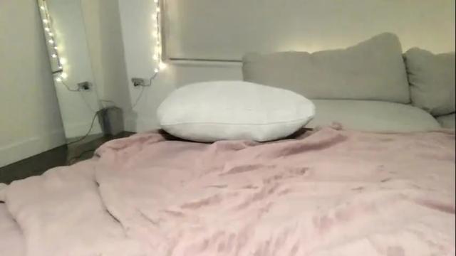 Image 7 of rosalinatoosexy Stream on Chaturbate on 24 days ago