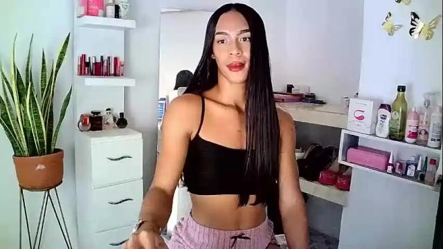 Image 10 of rosalindasexy Stream on Chaturbate on 1 month ago