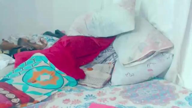 Image 12 of rosalynda_collen Stream on Chaturbate on 12 months ago