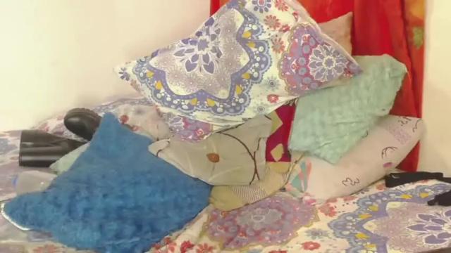 Image 6 of rosalynda_collen Stream on Chaturbate on 12 months ago