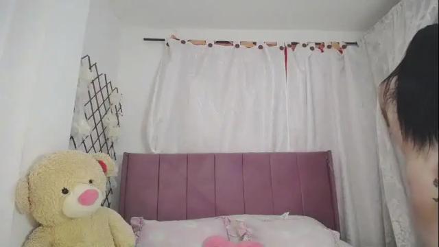 Image 11 of rosalynda_collen Stream on Chaturbate on 1 month ago