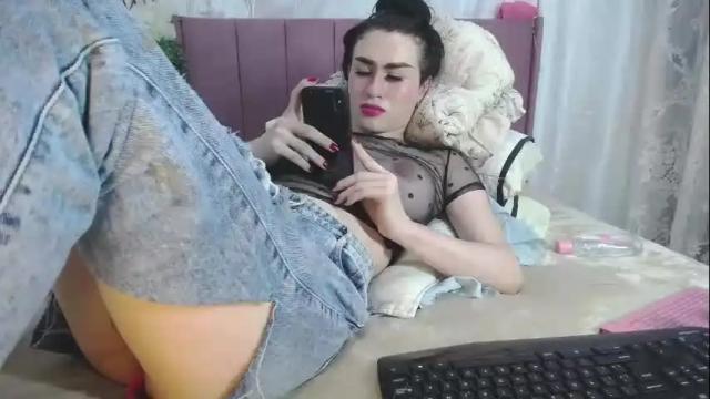 Image 10 of rosalynda_collen Stream on Chaturbate on 28 days ago