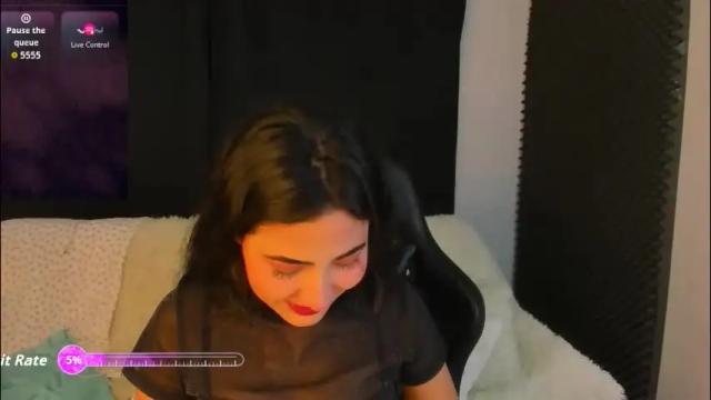 Image 4 of rosario215_ Stream on Chaturbate on 1 month ago