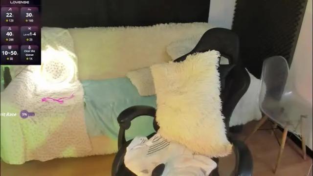 Image 10 of rosario215_ Stream on Chaturbate on 25 days ago