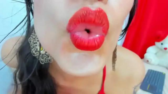Image 6 of rosario_44 Stream on Chaturbate on 19 months ago