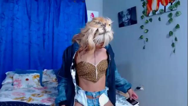 Image 3 of rosario_bankoo Stream on Chaturbate on 21 months ago