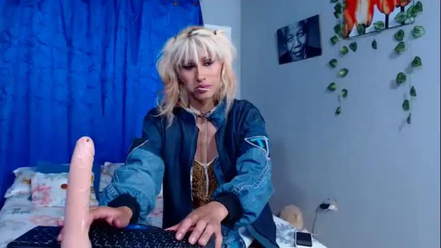 Image 8 of rosario_bankoo Stream on Chaturbate on 21 months ago