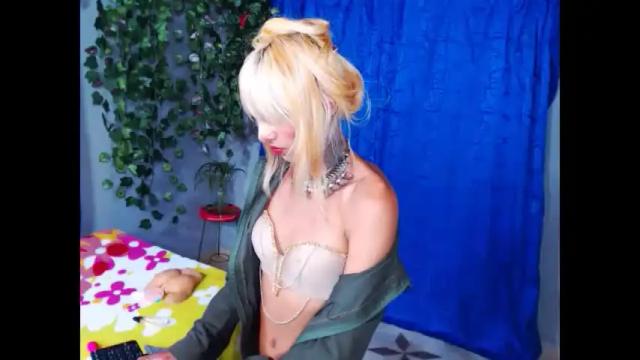 Image 4 of rosario_bankoo Stream on Chaturbate on 20 months ago