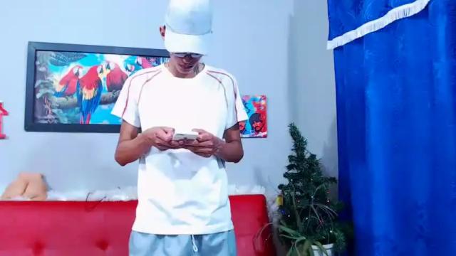Image 2 of rosario_bankoo Stream on Chaturbate on 18 months ago