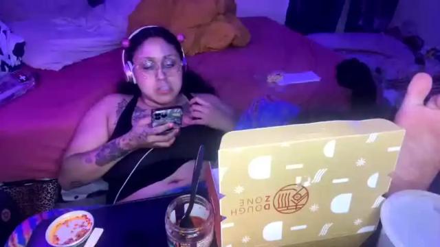 Thumbnail 2, rosaxxxmariposa's Stream at Chaturbate, 17 months ago