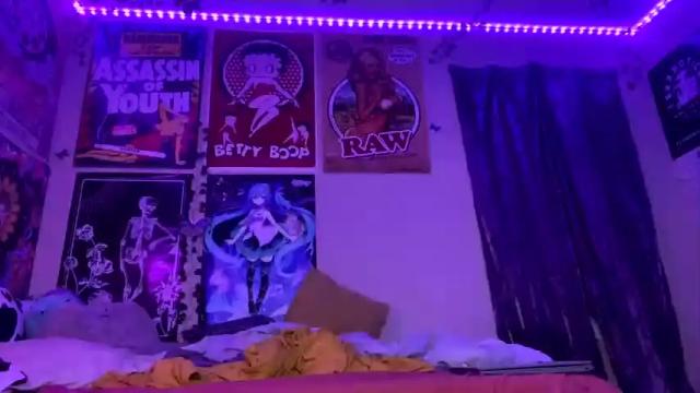 Image 10 of rosaxxxmariposa Stream on Chaturbate on 17 months ago