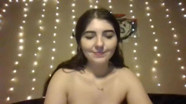 Image 8 of rose_2004 Stream on Chaturbate on 15 months ago