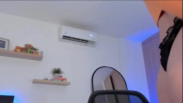 Image 10 of rose__saenz Stream on Chaturbate on 5 months ago