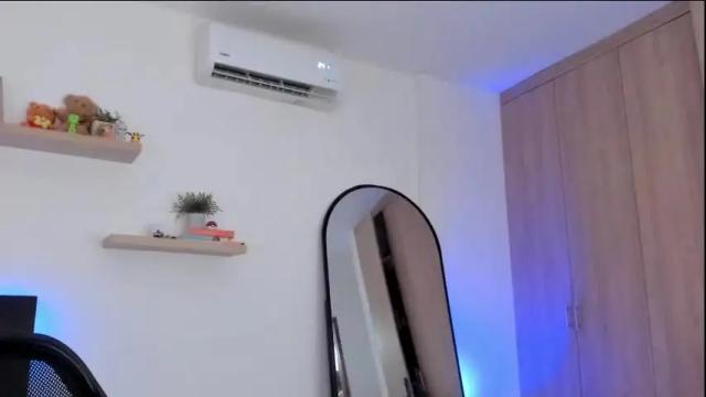 Image 8 of rose__saenz Stream on Chaturbate on 4 months ago