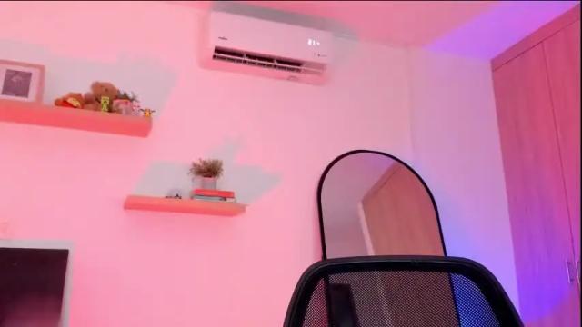 Image 10 of rose__saenz Stream on Chaturbate on 3 months ago