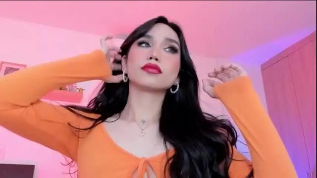 Image 2 of rose__saenz Stream on Chaturbate on 3 months ago