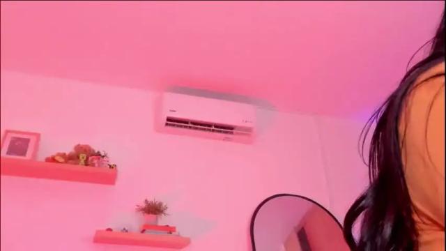 Image 8 of rose__saenz Stream on Chaturbate on 2 months ago