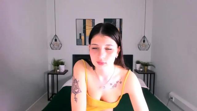 Image 12 of rose_beauty Stream on Chaturbate on 17 months ago