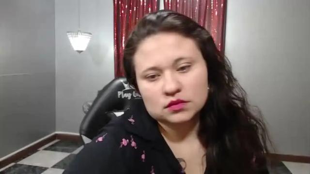 Image 4 of rose_bigbooty_ Stream on Chaturbate on 15 months ago