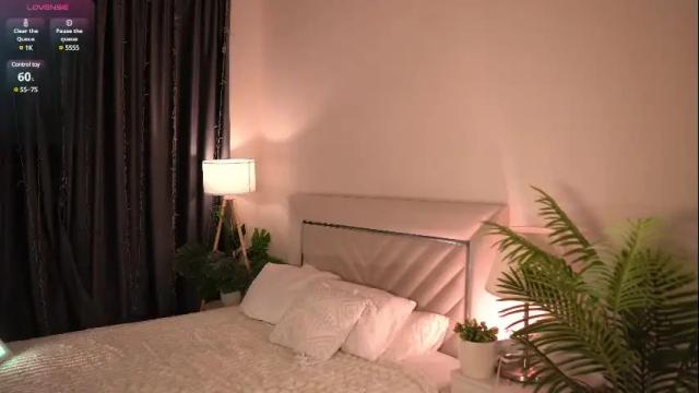 Image 12 of rose_charming_ Stream on Chaturbate on 8 days ago