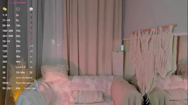 Image 2 of rose_charming_ Stream on Chaturbate on 15 days ago