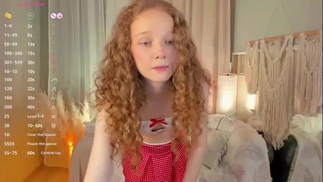 Image 4 of rose_charming_ Stream on Chaturbate on 4 months ago