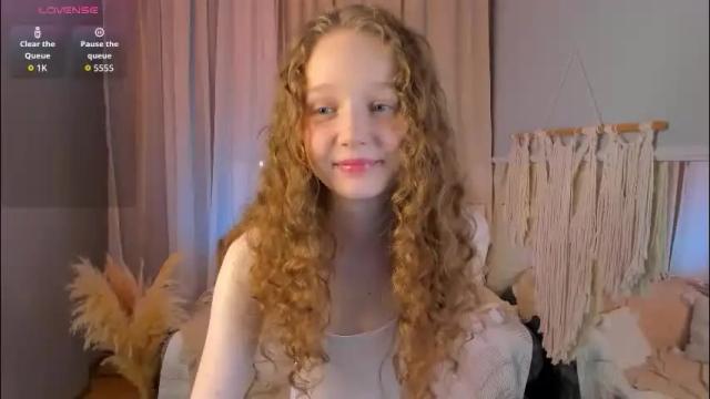 Image 2 of rose_charming_ Stream on Chaturbate on 2 months ago