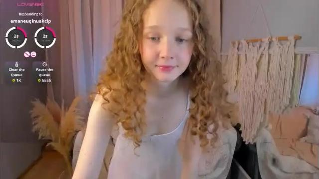 Image 6 of rose_charming_ Stream on Chaturbate on 2 months ago