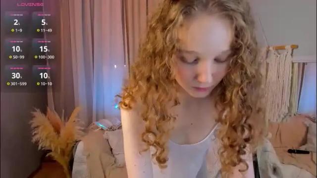Image 7 of rose_charming_ Stream on Chaturbate on 2 months ago