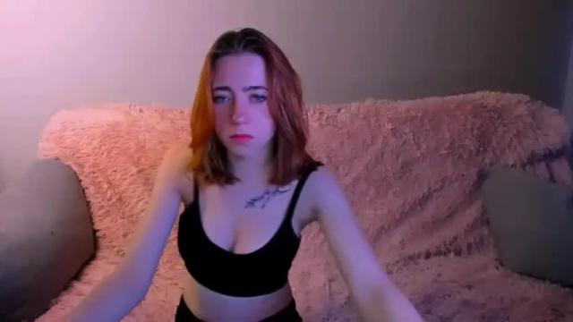 Image 12 of rose_emerald1 Stream on Chaturbate on 19 months ago