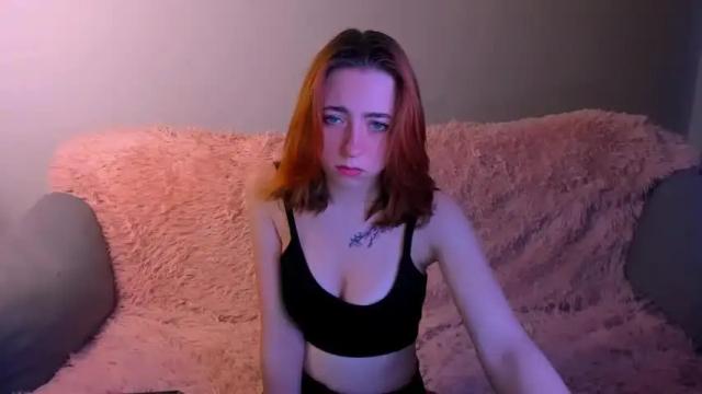 Image 2 of rose_emerald1 Stream on Chaturbate on 19 months ago