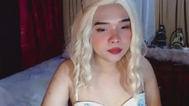 Image 3 of rose_heartfilia Stream on Chaturbate on 15 months ago