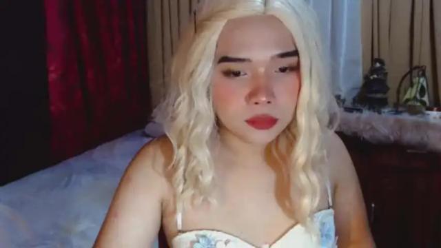 Image 4 of rose_heartfilia Stream on Chaturbate on 15 months ago