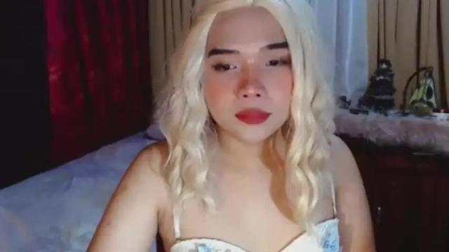 Image 7 of rose_heartfilia Stream on Chaturbate on 15 months ago