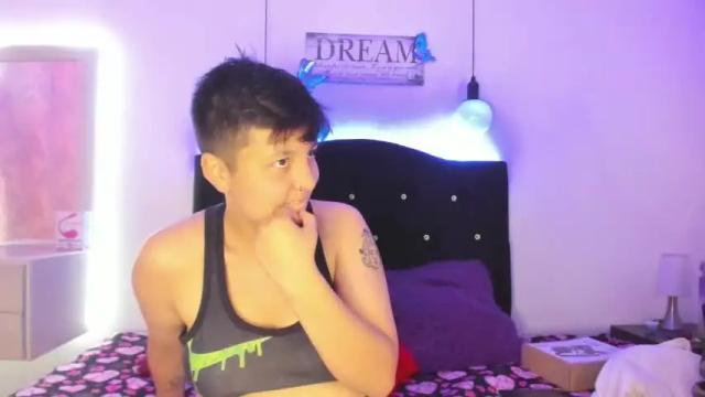 Image 2 of rose_honey_ Stream on Chaturbate on 21 months ago