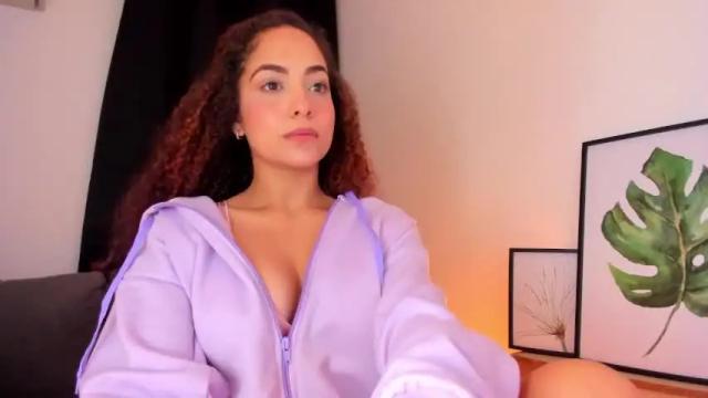 Image 6 of rose_mendes Stream on Chaturbate on 18 months ago