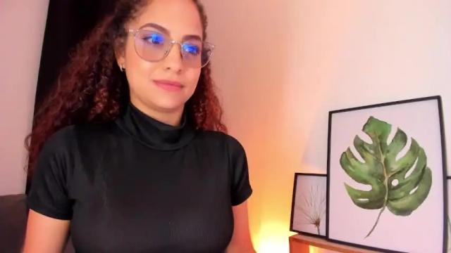 Image 3 of rose_mendes Stream on Chaturbate on 18 months ago