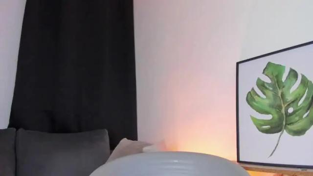Image 6 of rose_mendes Stream on Chaturbate on 17 months ago