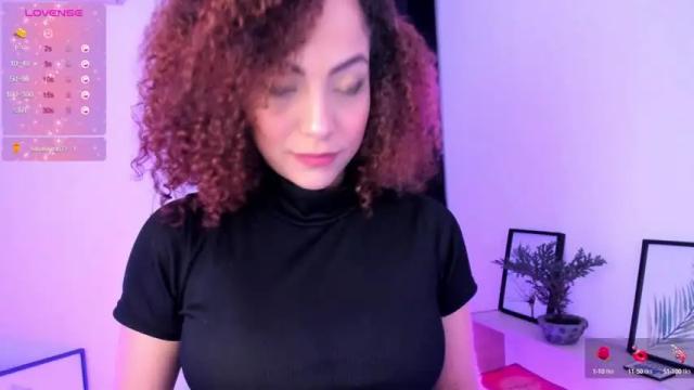 Image 3 of rose_mendes Stream on Chaturbate on 16 months ago