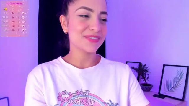 Image 11 of rose_mendes Stream on Chaturbate on 16 months ago