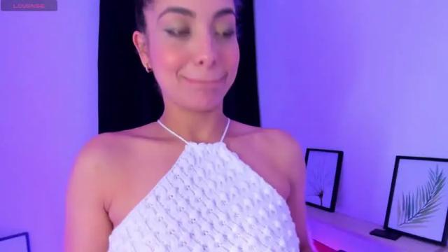 Image 2 of rose_mendes Stream on Chaturbate on 16 months ago