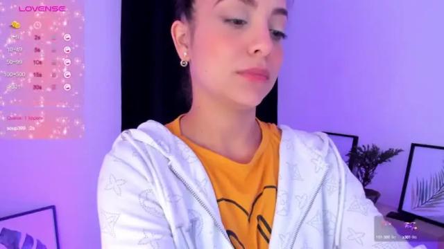 Image 8 of rose_mendes Stream on Chaturbate on 16 months ago
