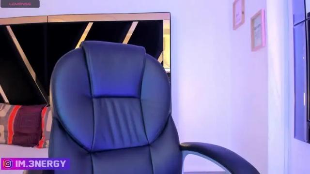 Image 4 of rose_mendes Stream on Chaturbate on 15 months ago