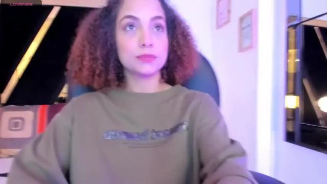Image 7 of rose_mendes Stream on Chaturbate on 15 months ago