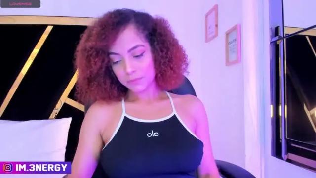 Image 10 of rose_mendes Stream on Chaturbate on 15 months ago