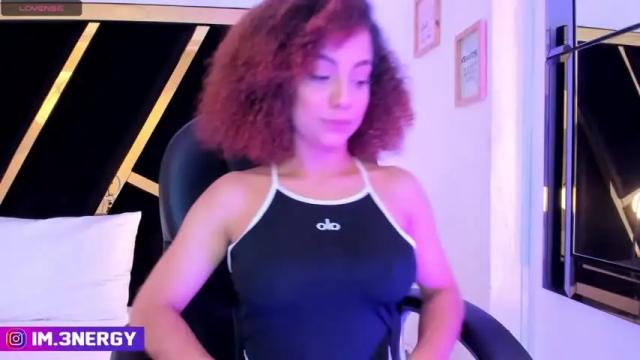 Image 11 of rose_mendes Stream on Chaturbate on 15 months ago